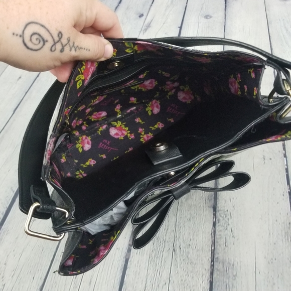 BETSEY JOHNSON | bow floral polka-dot shoulder bag - Picture 7 of 11